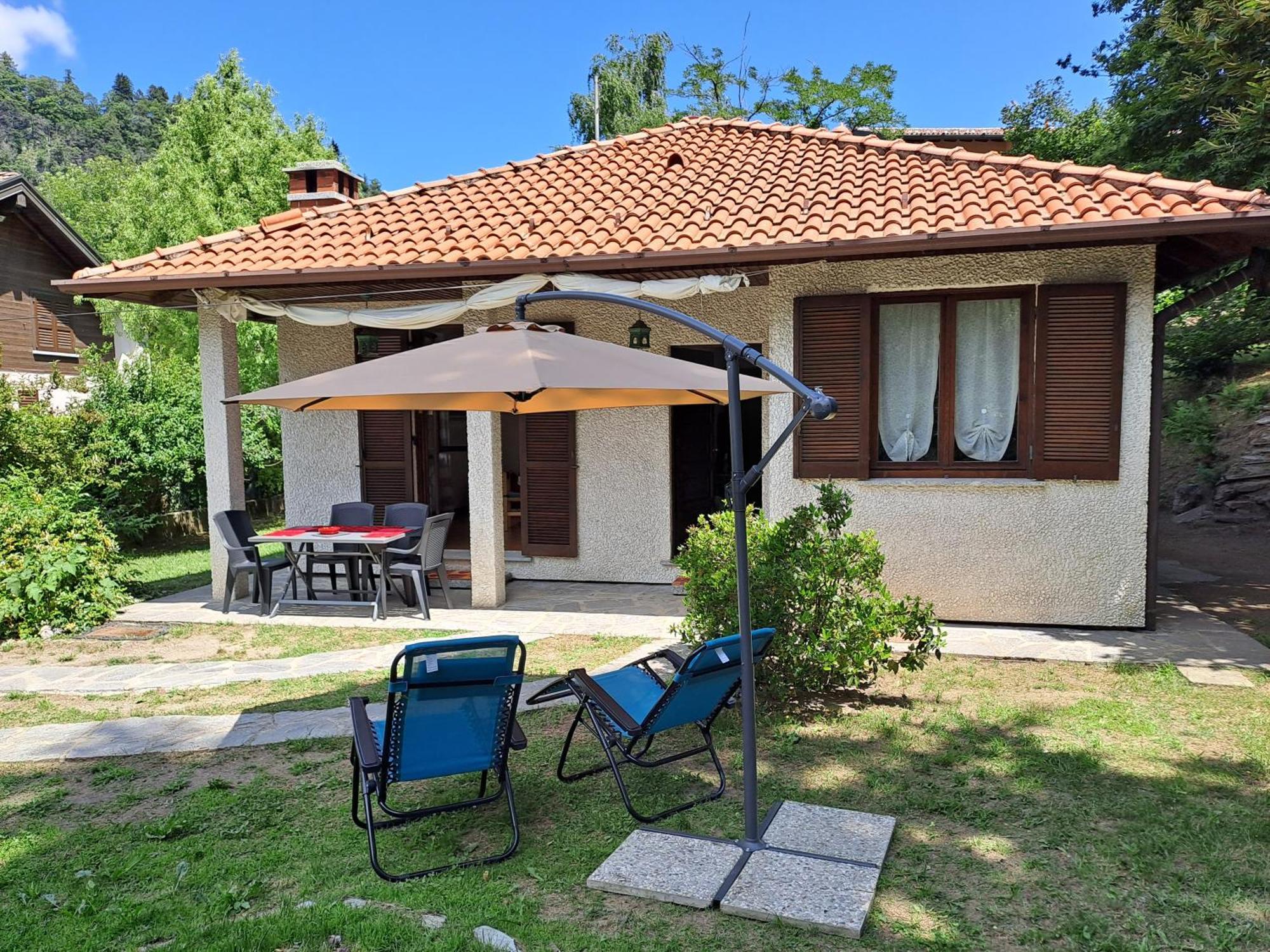 Villetta Singola Con Giardino Cottage Ghisallo Zona Bellagio Magreglio Kültér fotó