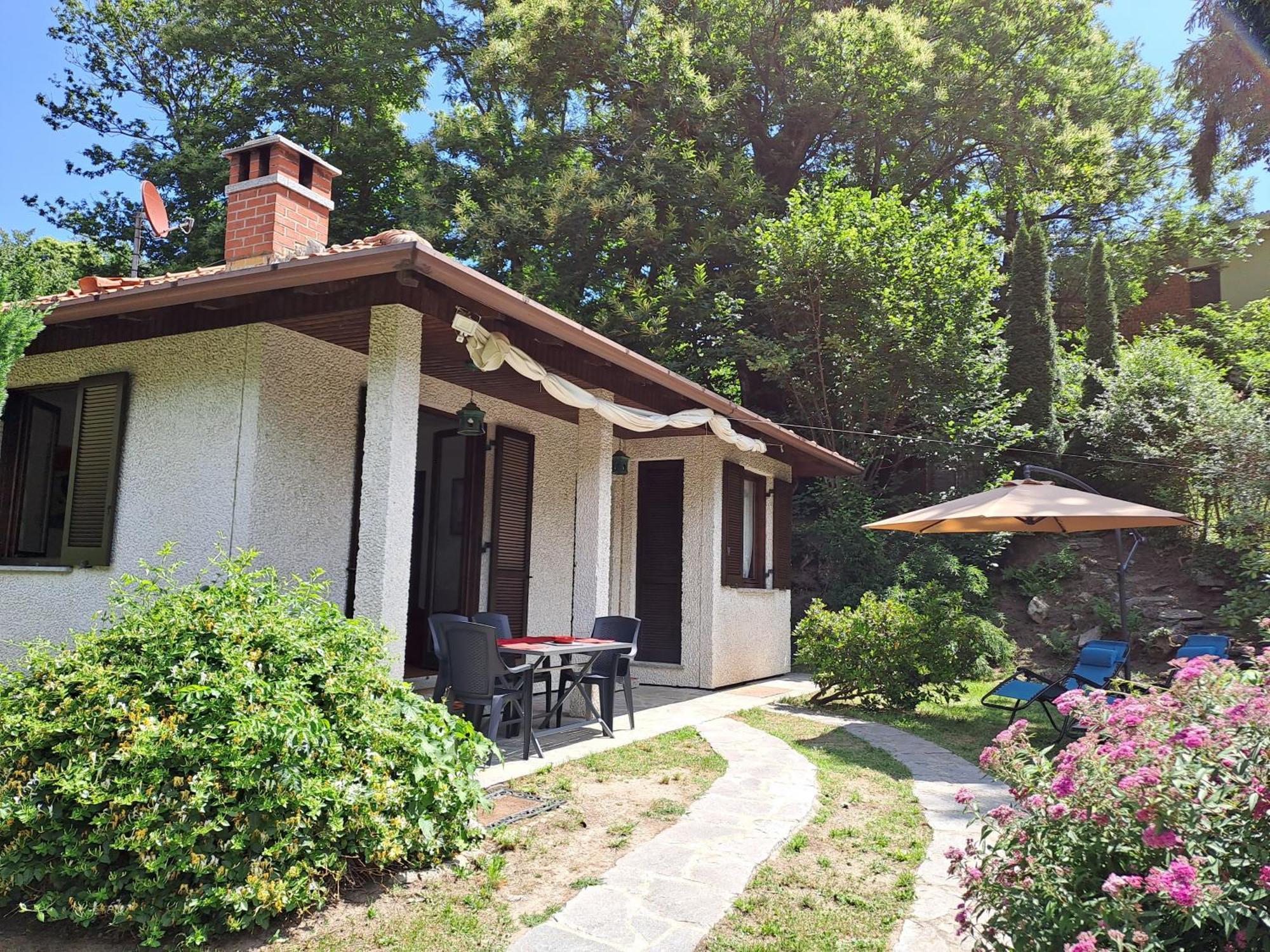 Villetta Singola Con Giardino Cottage Ghisallo Zona Bellagio Magreglio Kültér fotó