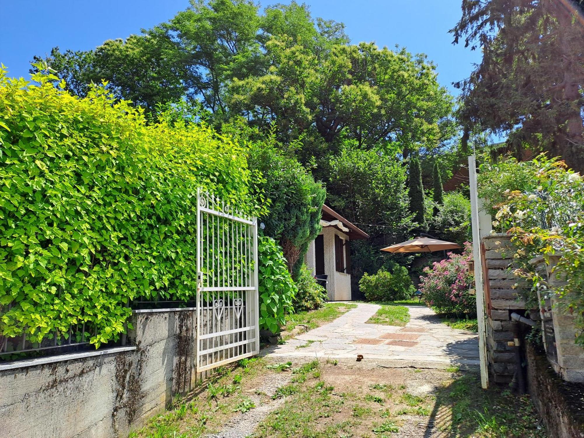 Villetta Singola Con Giardino Cottage Ghisallo Zona Bellagio Magreglio Kültér fotó