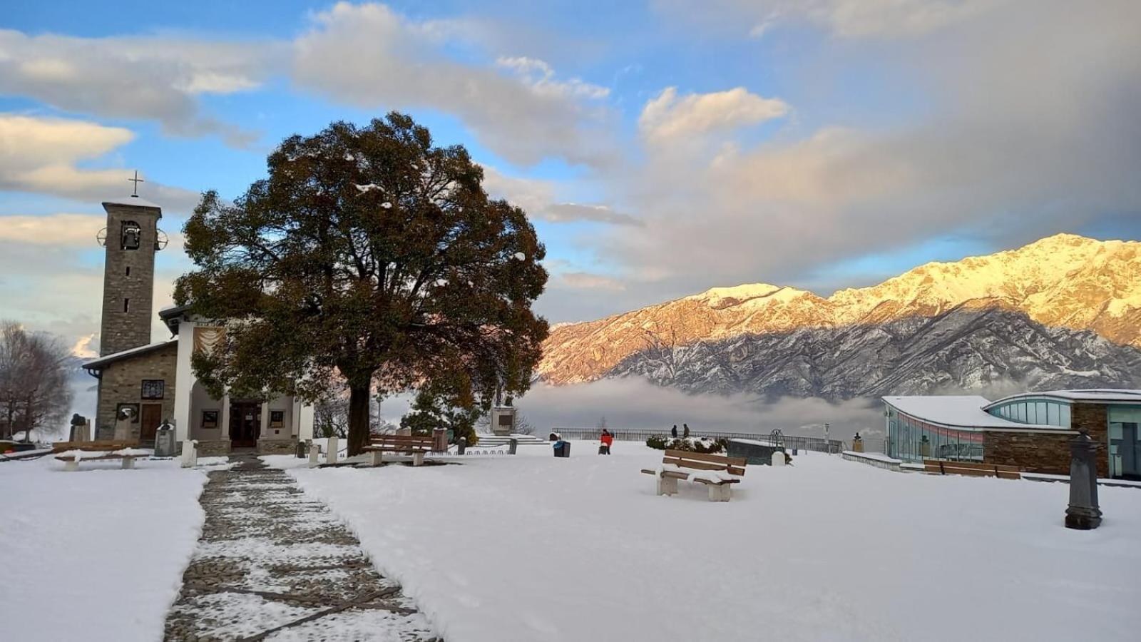Villetta Singola Con Giardino Cottage Ghisallo Zona Bellagio Magreglio Kültér fotó