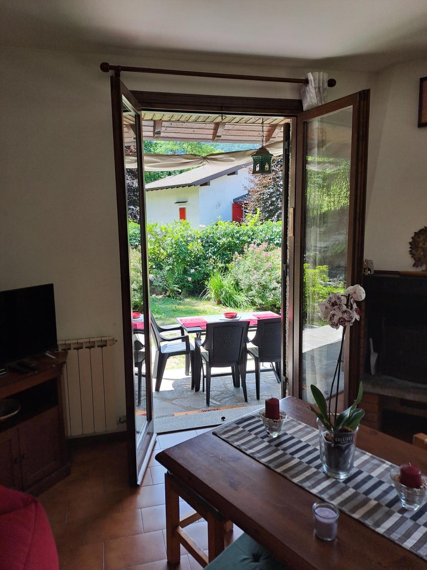 Villetta Singola Con Giardino Cottage Ghisallo Zona Bellagio Magreglio Kültér fotó